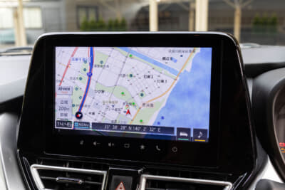 スズキ フロンクス：スマートフォン連携メモリーナビゲーションも標準装備される