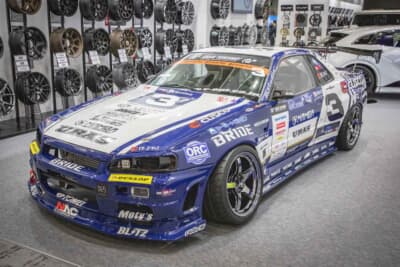 日産 スカイライン：グラムライツ 57CR リミテッドを装着