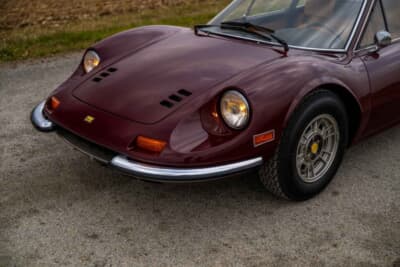 37万9000ドル（邦貨換算約5770万円）で落札されたディーノ「246GT」（C）Courtesy of RM Sotheby's