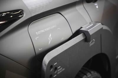 三菱 アウトランダーPHEV ナイト シーカー コンセプト:過酷な潜入ミッションに対応するべくギミックが詰め込まれていた