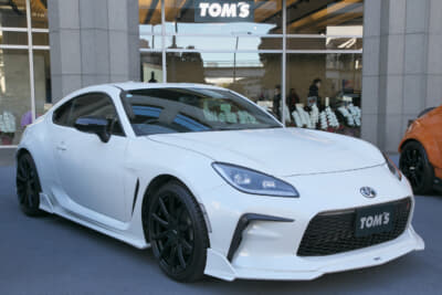TOM'Sが仕立てたコンプリートカーのトヨタ GR86