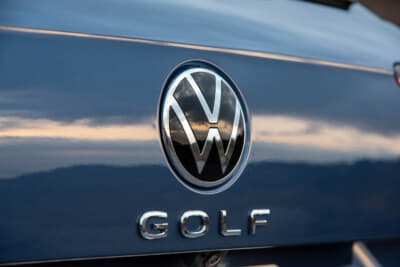 フォルクスワーゲン ゴルフ ヴァリアント TDI Rライン：1974年から半世紀以上の歴史を誇るゴルフ