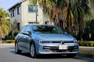 VW ゴルフ TDI  アクティブ アドバンス：eTSIと比べると100kg以上も重いこともあって重厚。しかし、力強さでは明らかに上回っている