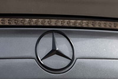 「71万5000ドル（邦貨換算約1億1153万円）で落札されたメルセデス・ベンツ「SLRマクラーレン・エディション」（C）Bonhams」