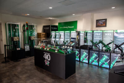 Castrol with TEIN発足の発表会はTEIN本社で行われた