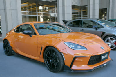 TOM'Sが仕立てたコンプリートカーのトヨタ GR86 TSS ワイドボディ 