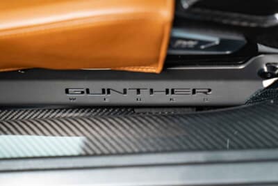 97万5000ドル(邦貨換算約1億5208万円)で現在も販売中のポルシェ「911リマスタード バイ ギュンター ヴェルクス」(C)Courtesy of RM Sotheby's