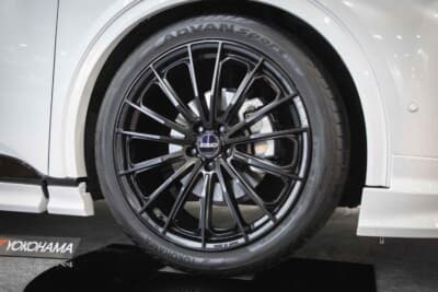 トヨタ クラウンセダン：ホムラ 2×15Rを装着