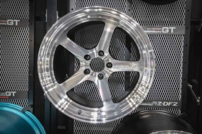 ADVAN Racing GT BEYOND-R