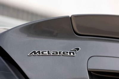 「71万5000ドル（邦貨換算約1億1153万円）で落札されたメルセデス・ベンツ「SLRマクラーレン・エディション」（C）Bonhams」