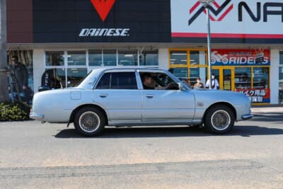 ベース車が日産 クルーの時点でレア車認定したくなる光岡 初代 ガリュー