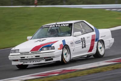 15万〜20万ドル（邦貨換算約2200万円〜2960万円）で現在も販売中の日産「スカイライン RSターボ Gr.Aツーリングカー」（C）Bonhams