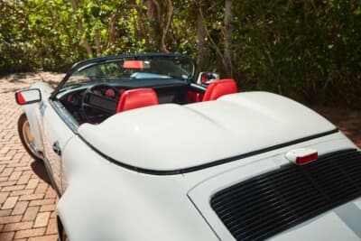 28万ドル（邦貨換算約4360万円）で落札されたポルシェ「911スピードスター ターボルック」（C）Courtesy of RM Sotheby's