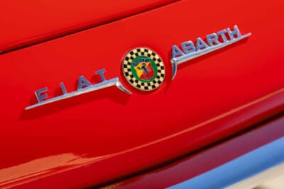 2万8000ドル（邦貨換算約425万円）で落札されたフィアット「850スパイダー」（C）Bonhams