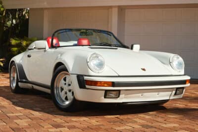 28万ドル（邦貨換算約4360万円）で落札されたポルシェ「911スピードスター ターボルック」（C）Courtesy of RM Sotheby's