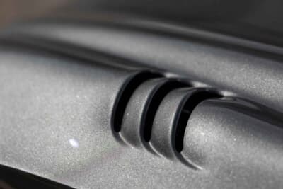 「71万5000ドル（邦貨換算約1億1153万円）で落札されたメルセデス・ベンツ「SLRマクラーレン・エディション」（C）Bonhams」