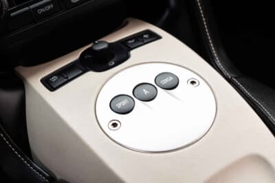 15万～18万ドル（邦貨換算約2340～2808万円）で現在も販売中のランボルギーニ「ガヤルドLP560-4」C）Bonhams