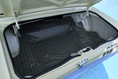 1968年式 フォード 初代 マスタング：リアのトランクも容量たっぷり