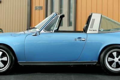 18万～20万ドル（邦貨換算約2808万～3120万円）で現在も販売中のポルシェ「911T タルガ」（C）Bonhams