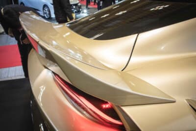 GR SUPRA 90R-GTWR SPEC-D WIDEBODY：ダックテールに仕上げられている
