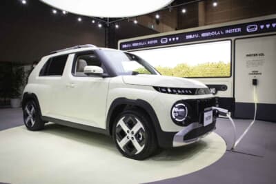 ヒョンデ インスター：コンパクトで運転しやすいジャストサイズのボディと航続距離の長さが魅力的だ