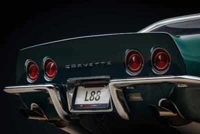 33万ドル（邦貨換算約5000万円）で落札されたシボレー「コルベット・スティングレイL88」（C）Courtesy of RM Sotheby's