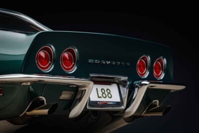33万ドル（邦貨換算約5000万円）で落札されたシボレー「コルベット・スティングレイL88」（C）Courtesy of RM Sotheby's