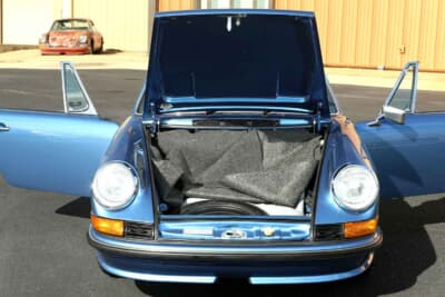 18万～20万ドル（邦貨換算約2808万～3120万円）で現在も販売中のポルシェ「911T タルガ」（C）Bonhams