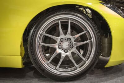 Zリーリア：ミシュラン PILOT SPORT5にWORK EMOTION CR2Pを組み合わせる