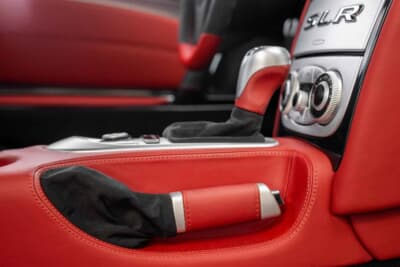 「71万5000ドル（邦貨換算約1億1153万円）で落札されたメルセデス・ベンツ「SLRマクラーレン・エディション」（C）Bonhams」