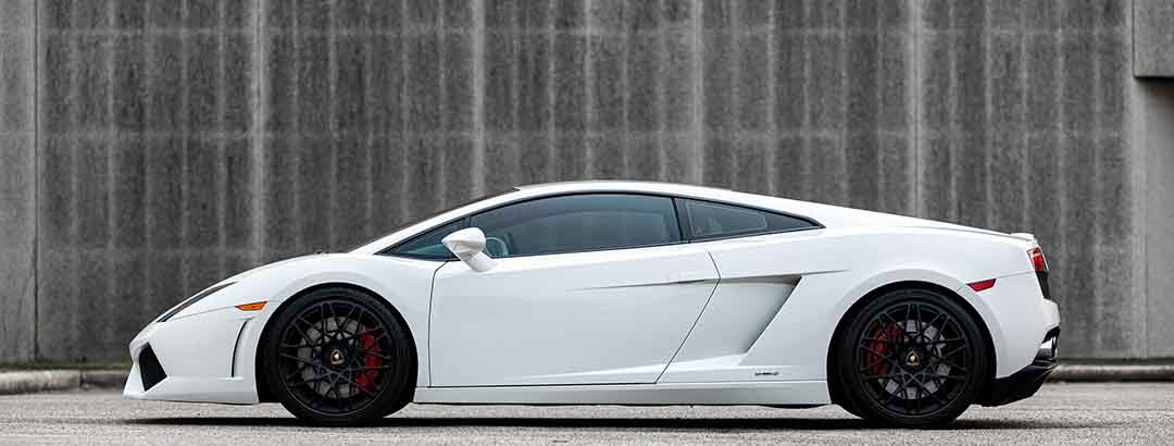 はじめてのランボルギーニには「ガヤルド」が最適！ 2000万円ちょっとで後期「LP560-4」が手に入る…自然吸気V10エンジンをいま味わおう！