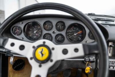 37万9000ドル（邦貨換算約5770万円）で落札されたディーノ「246GT」（C）Courtesy of RM Sotheby's