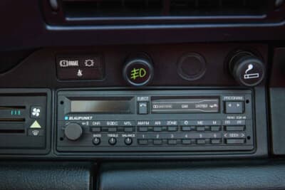 28万ドル（邦貨換算約4360万円）で落札されたポルシェ「911スピードスター ターボルック」（C）Courtesy of RM Sotheby's