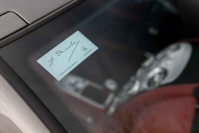 「71万5000ドル（邦貨換算約1億1153万円）で落札されたメルセデス・ベンツ「SLRマクラーレン・エディション」（C）Bonhams」