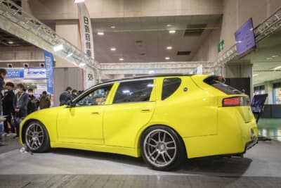 Zリーリア：ボディカラーはイカヅチイエローを採用