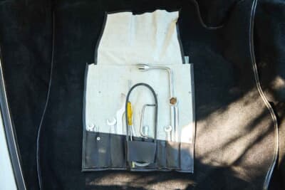 28万ドル（邦貨換算約4360万円）で落札されたポルシェ「911スピードスター ターボルック」（C）Courtesy of RM Sotheby's