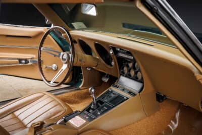 33万ドル（邦貨換算約5000万円）で落札されたシボレー「コルベット・スティングレイL88」（C）Courtesy of RM Sotheby's