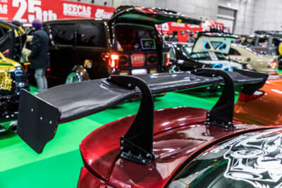 アートスタイル トヨタ 86：リアエンドにはスワンネックタイプのGTウイング