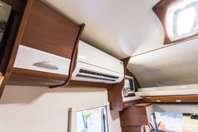 フジカーズジャパン ノヴァ タイプW：エアコンを短時間でフル充電できる最新システムを搭載し、アウトドアをより快適に楽しめる