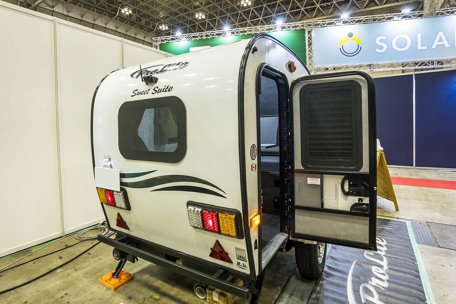 グリーンライト　キャンピングトレーラー　可愛い　幸せの黄色いトレーラー♪ グリーンライト キャンピングトレーラー 可愛い 幸せの黄色い