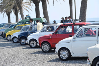 チンクエチェント博物館の主催だけあり、クラシック・フィアットは最大勢力