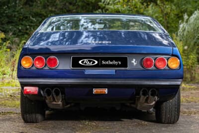  18万4000ユーロ（邦貨換算約2945万円）で落札されたフェラーリ「365GTC/4」（C）Courtesy of RM Sotheby's