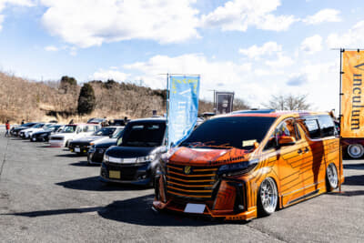 セダン・ミニバン・スポーツ・軽モデルなど参加車両はさまざま