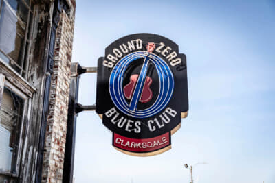 サインのデザインもカッコいい