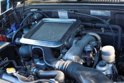 いすゞ 2代目 ビッグホーン ハンドリングバイロータス：エンジンはディーゼル仕様。この時代のディーゼル車と言えば、いすゞの代名詞だった