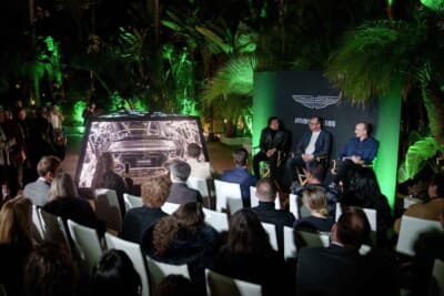 Reflections of Speed：格式高いホテル「シャトー・マーモント」のプールサイドで披露された