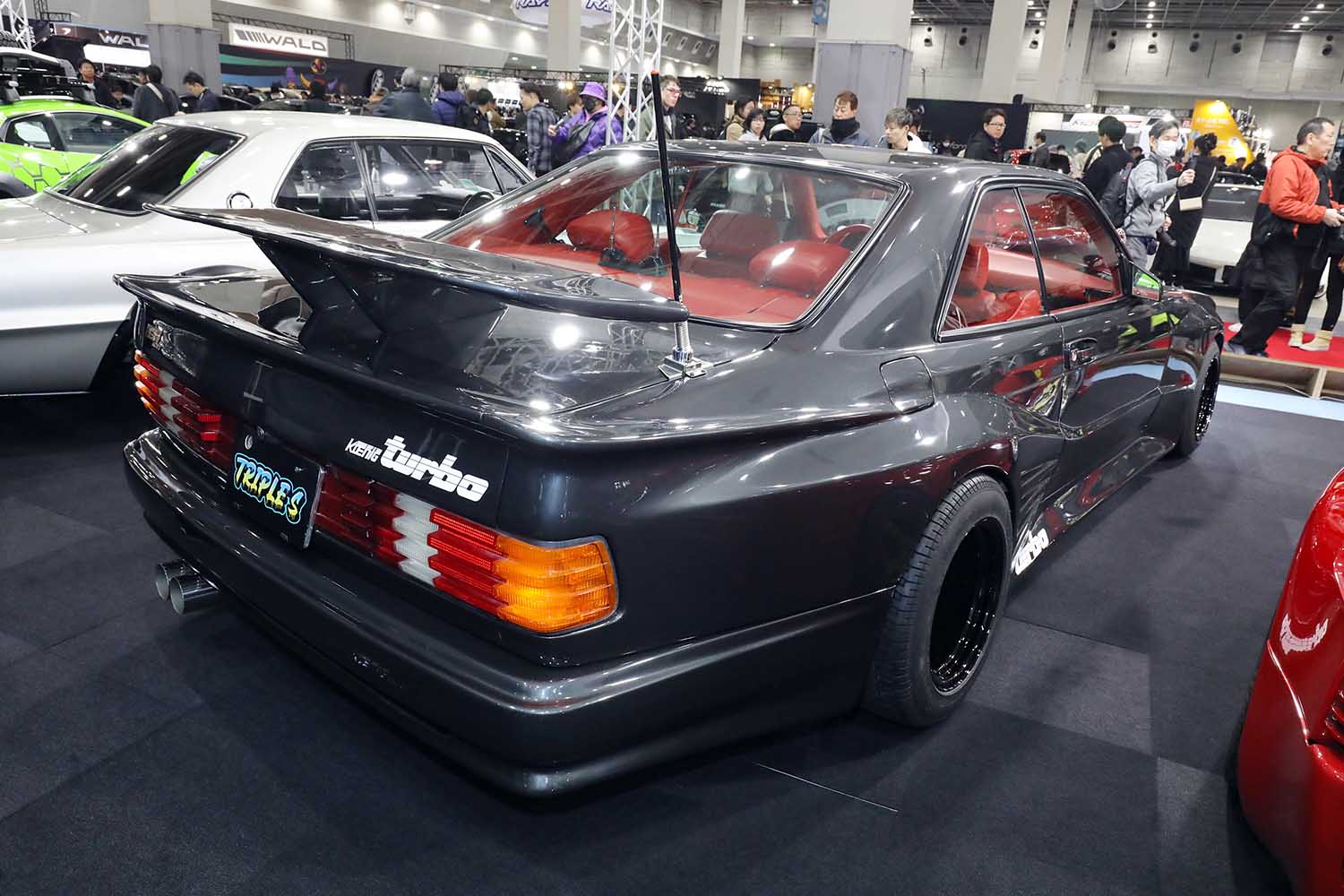 バブルを象徴する「キャラット・ケーニッヒ」仕様のベンツ「560SEC」の