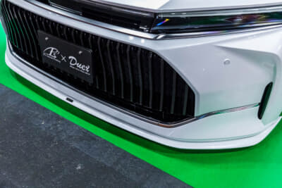 P's×Duexの製作したトヨタ クラウンセダン:エイムゲインのフロントアンダースポイラーを装着