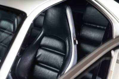 14万3750ユーロ(邦貨換算約2300万円)で落札されたポルシェ「928 S4 クラブスポーツ プロトタイプ」(C)Courtesy of RM Sotheby's