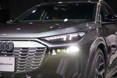 アウディ SQ6 e-tron：にヘッドライトは計61個のLEDセグメントを装備し、最大8パターンのライティングを選択可能となる